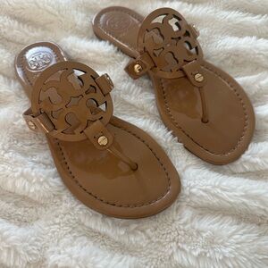 TORY BURCH Miller sandal in tan patent leather- size 7.